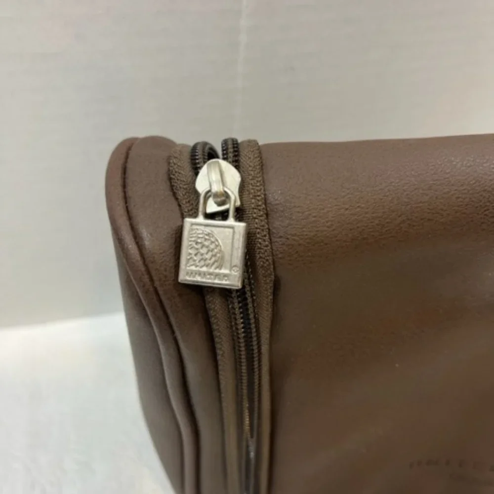 United Global First Airline Brown Toiletry Shaving Cosmetic Zip Travel Bag7x7.5